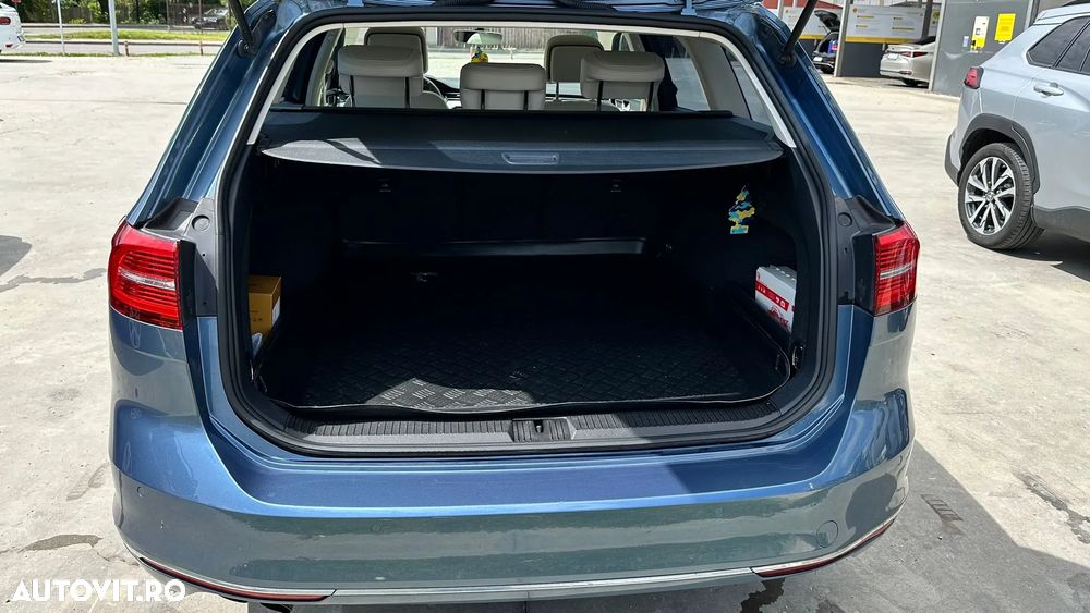 Volkswagen Passat 2.0 TDI DSG Comfortline - 8