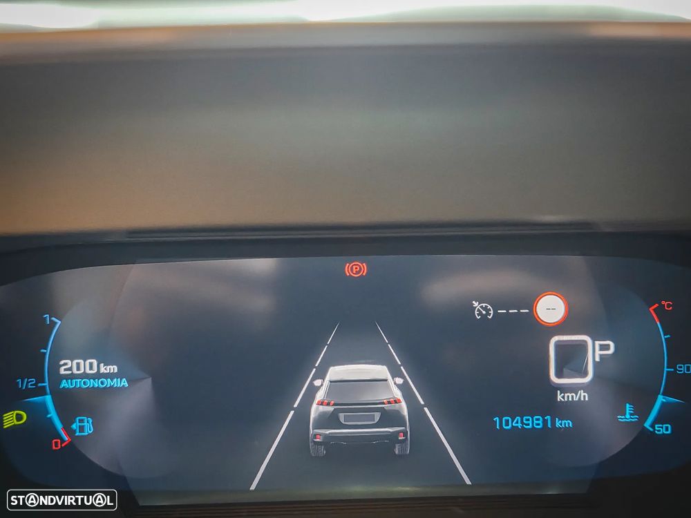 Peugeot 2008 PureTech 130 EAT8 Allure - 24