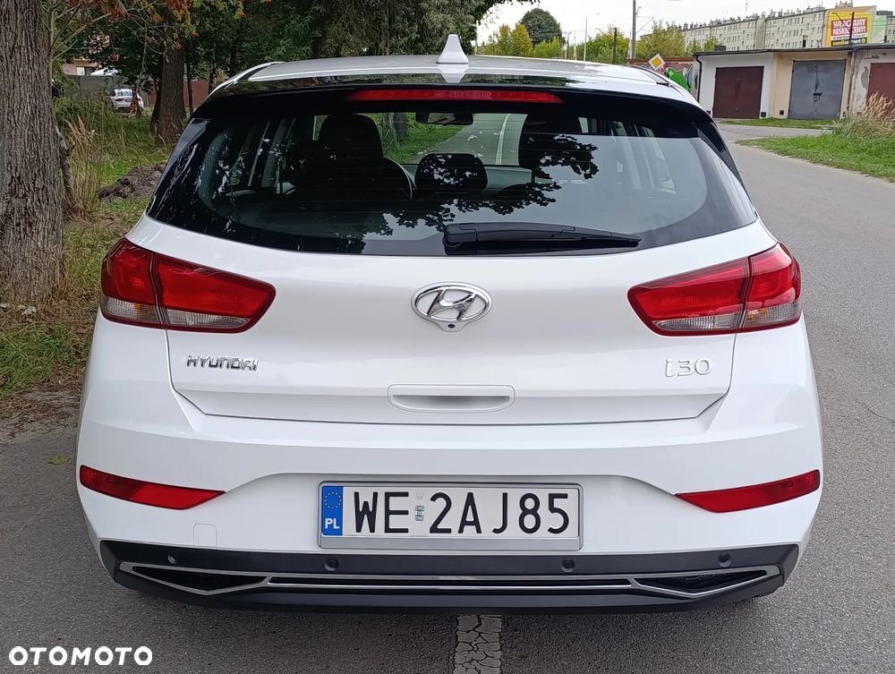 Hyundai i30 1.5 T-GDI 48V Modern - 19