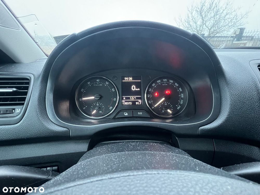 Skoda Fabia 1.2 HTP STYLE Edition - 17