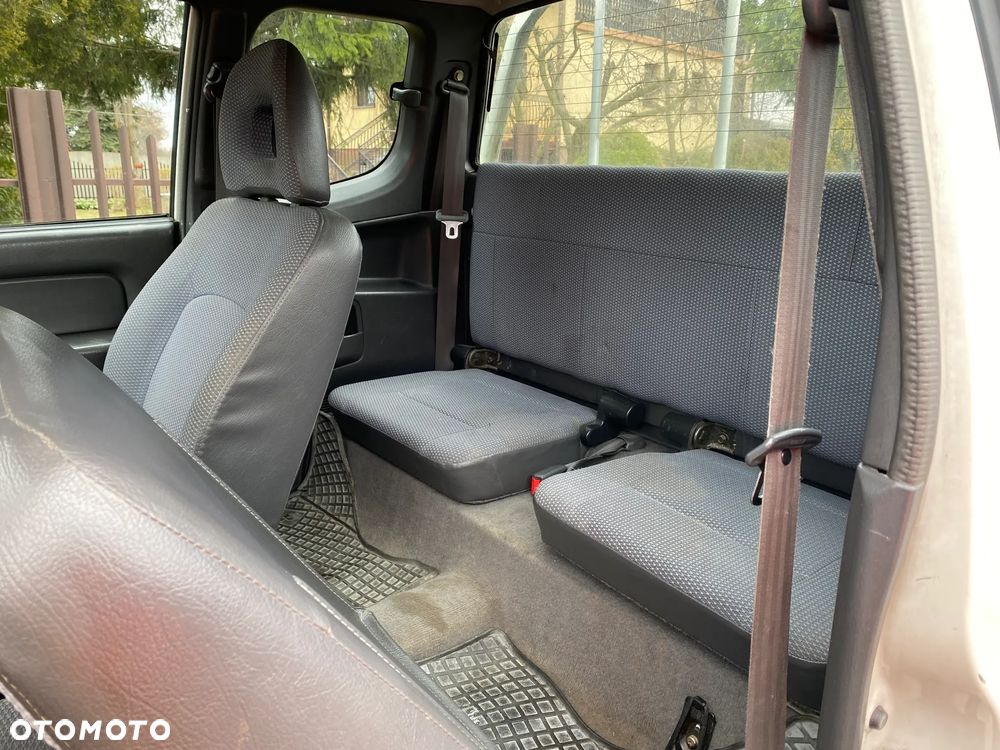 Mitsubishi L200 Pick Up 4x4 Magnum Club Cab - 10