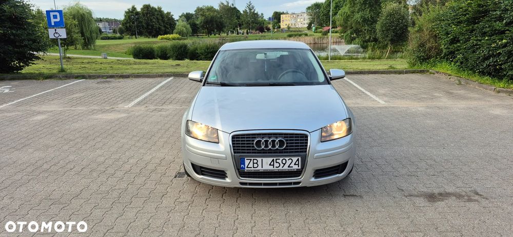 Audi A3 Sportback - 3