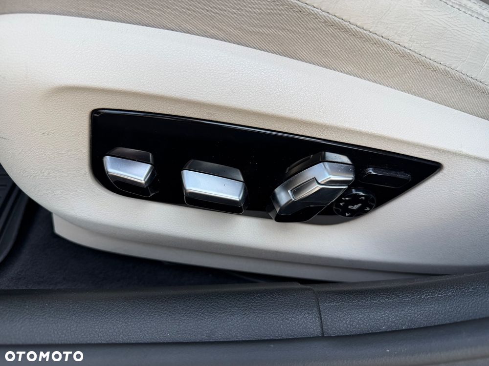 BMW Seria 5 530d xDrive Sport Line sport - 30