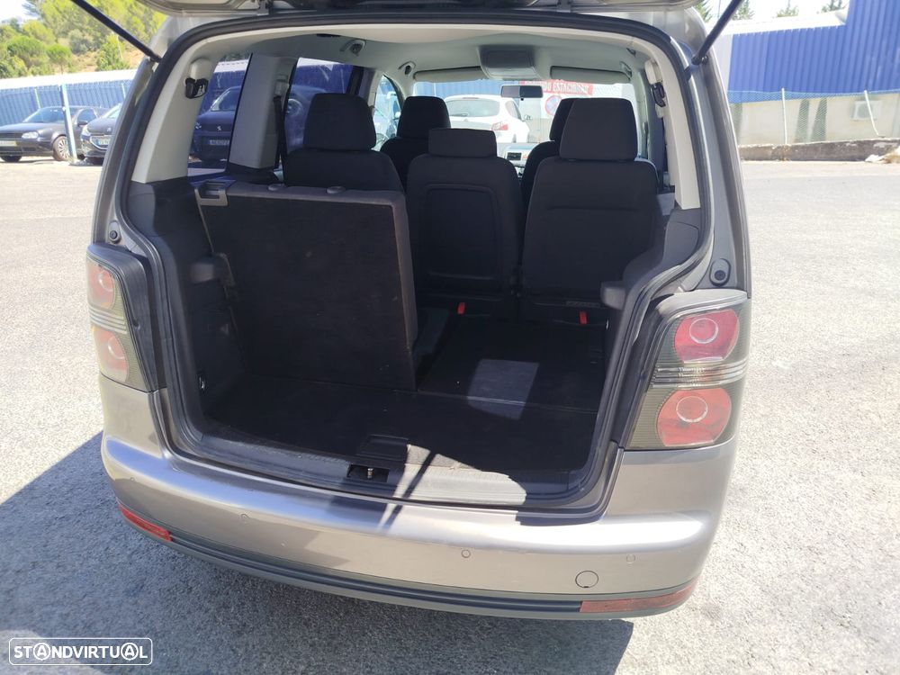 VW Touran - 6