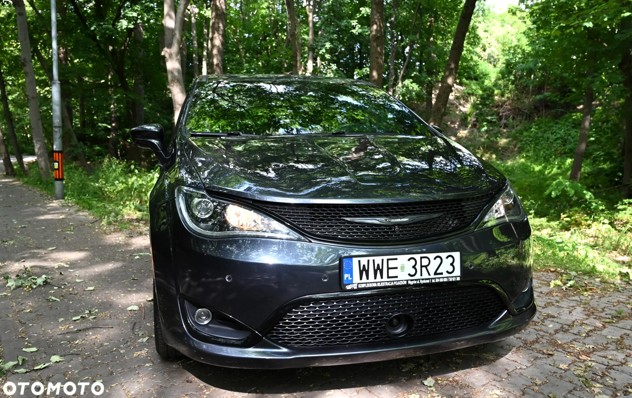 Chrysler Pacifica - 6