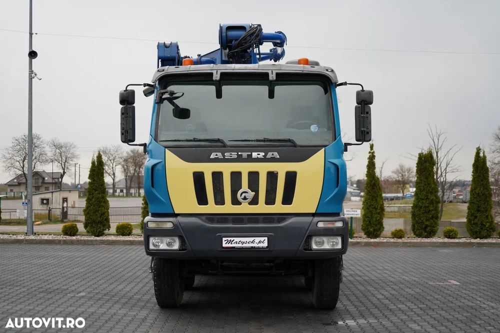 Astra VEICOLI 84 44 / POMPA BETONIERĂ / 8X4 / BETONIERĂ 9 M3 + POMPA CIFA MAGNUM MK 28.4 L / RADIOCOMANDĂ / TEST UDT NOU - 8