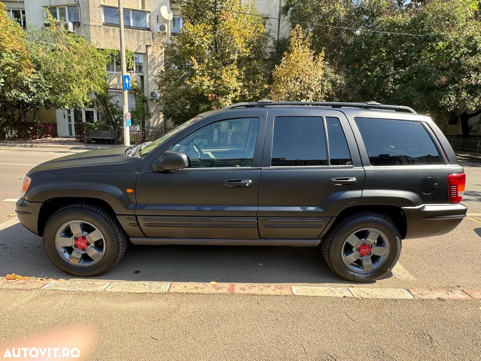 Jeep Grand Cherokee - 1