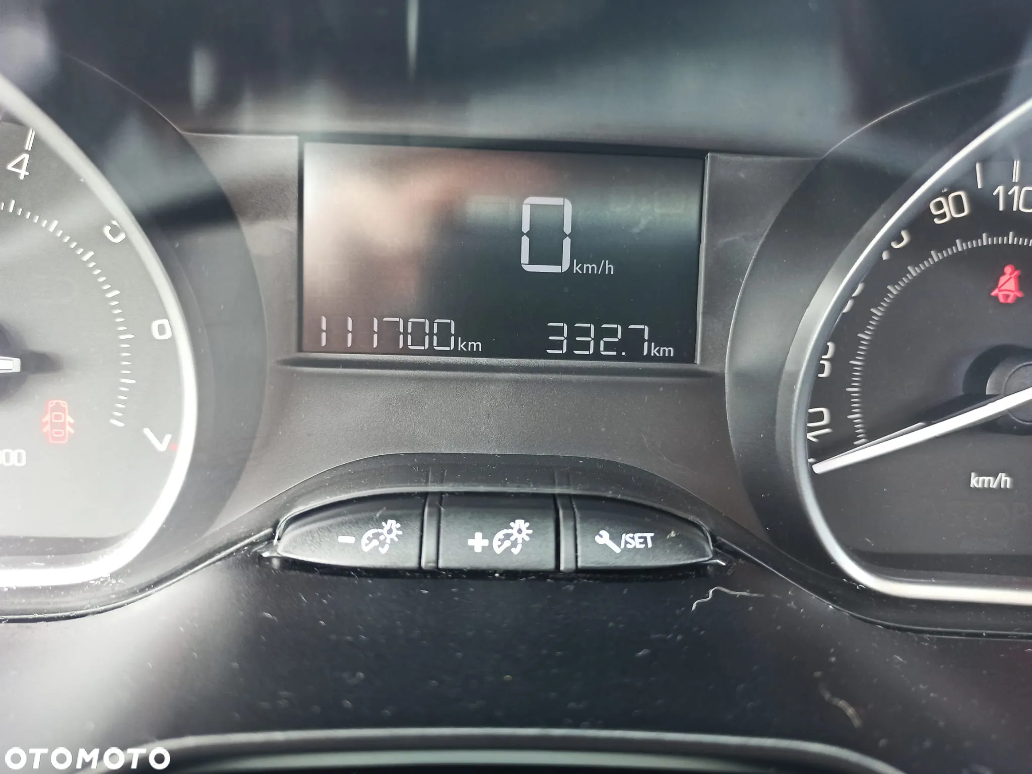 Peugeot 208 - 15