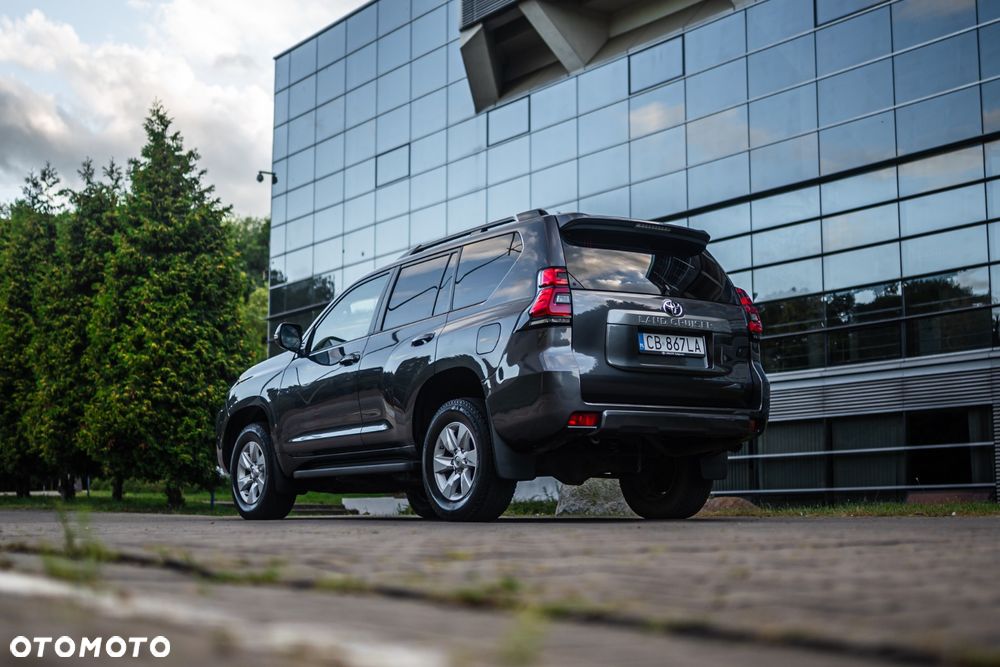 Toyota Land Cruiser LC 2.8 D-4D Prado - 9