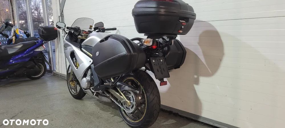 Kawasaki ER - 10