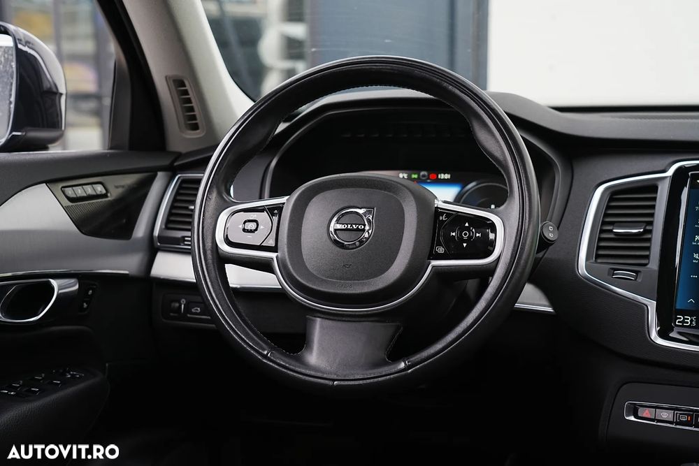 Volvo XC 90 T8 AWD Recharge Geartronic Inscription Expression - 14