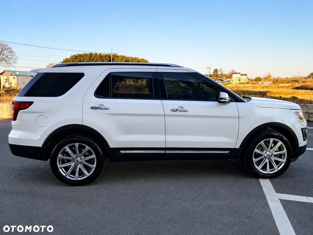 Ford Explorer - 4
