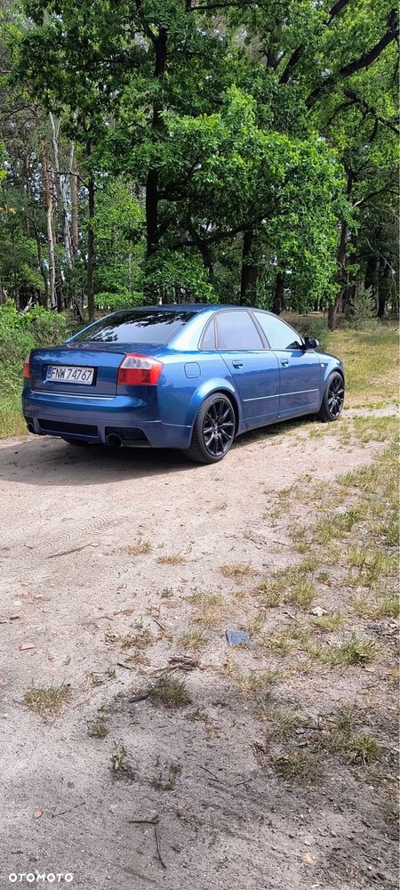 Audi A4 Limousine - 3