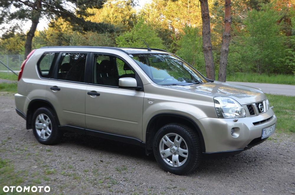 Nissan X-Trail 2.0 SE - 12