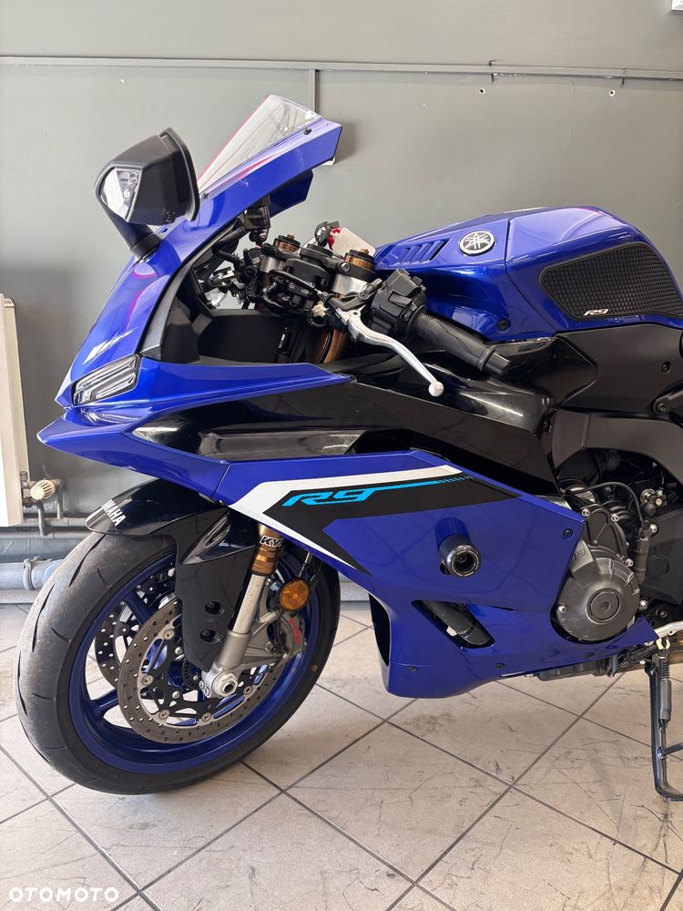 Yamaha R9 - 16