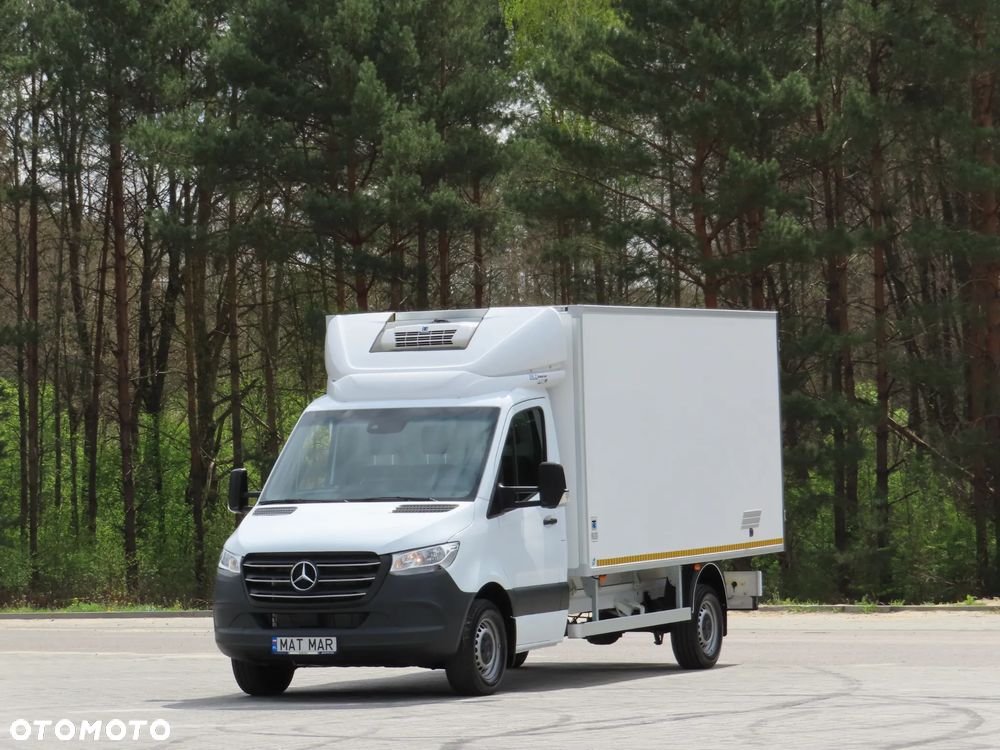 Mercedes-Benz Sprinter 317 CDI 170 KM Chłodnia -32 st.C 8.E.Palet IGLOOCAR 4230 mm Boczne Drzwi, Agregat Thermo King V200 MAX, Rozstaw Osi 4325 mm, Ładowność 910 Kg, GWARANCJA FABRYCZNA,  Stan Wizualny I Techniczny NOWY Tak Jak Z Taśmy Produkcyjnej Gotowy Dostępny OKAZJA POLECAM - 1