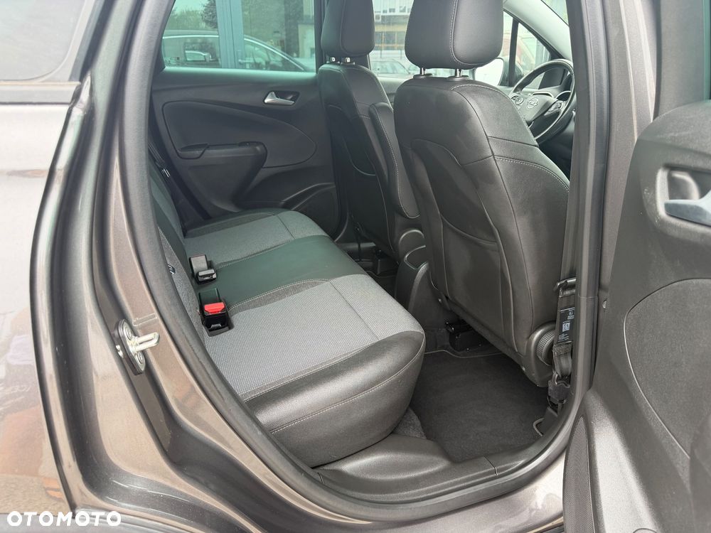 Opel Crossland X 1.2 T Design Line S&S - 24