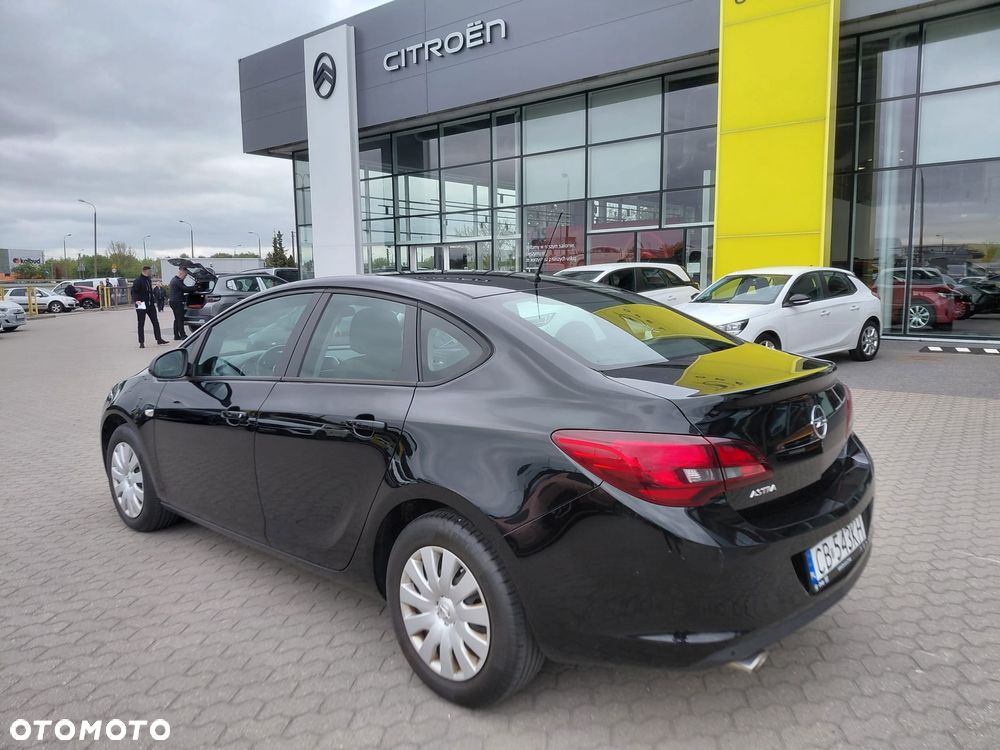 Opel Astra 1.4 T Active EU6 - 3