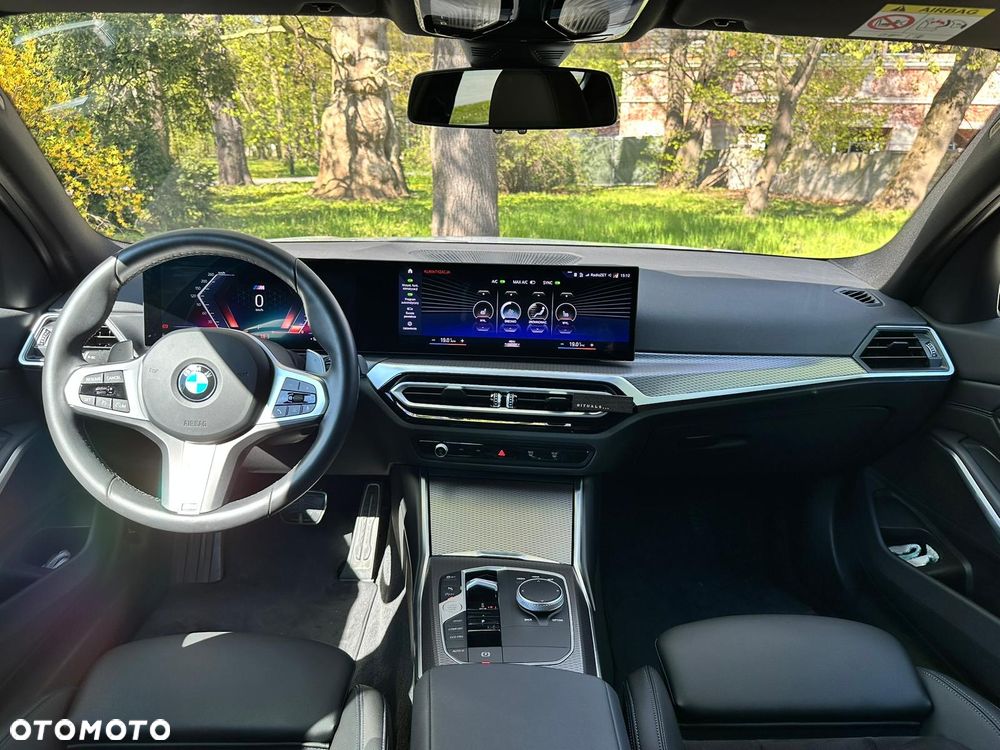 BMW Seria 3 318i - 8