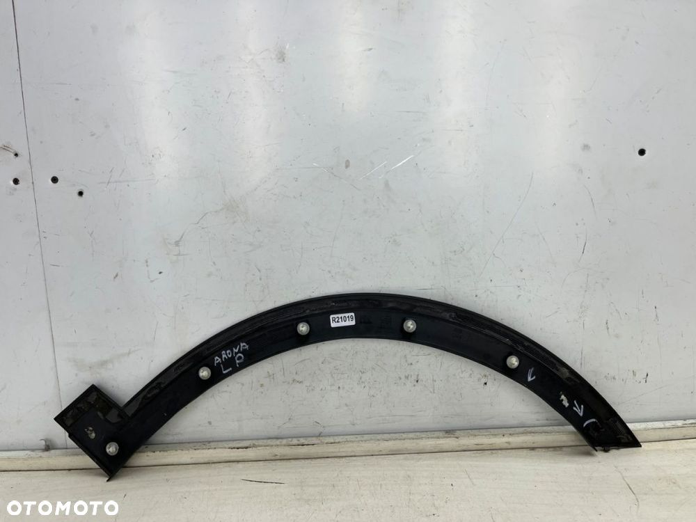 Listwa Seat Arona 17r.- LEWY przedni rant nadkola błotnika nakładka lewy przód 6f9853717 - 9