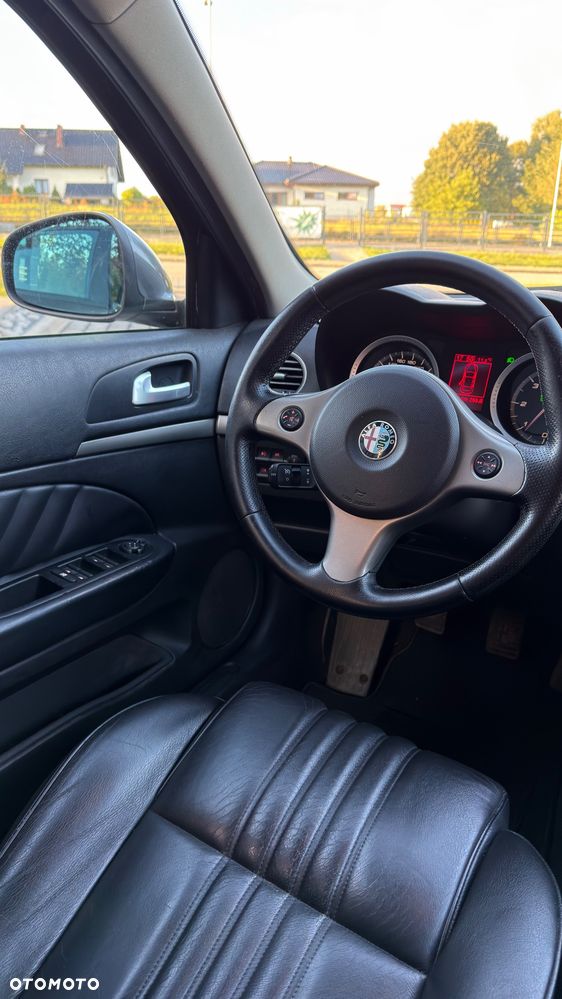 Alfa Romeo 159 1.9 JTDM 16V DPF Distinctive - 5