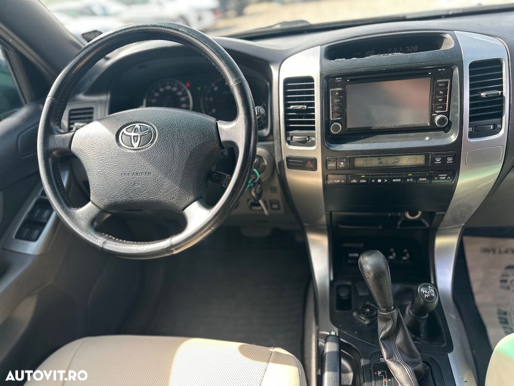 Toyota Land Cruiser - 19