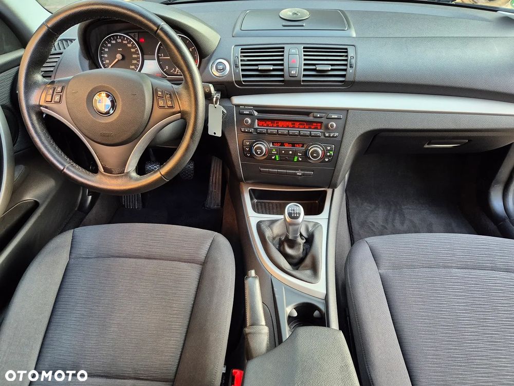 BMW Seria 1 - 26