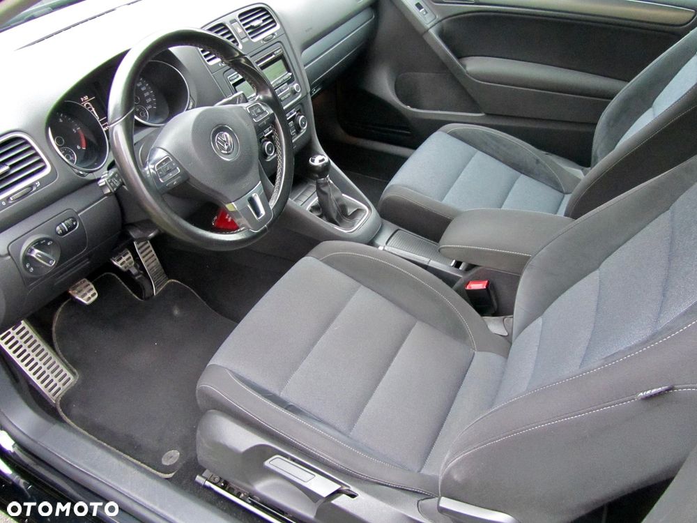 Volkswagen Golf - 8