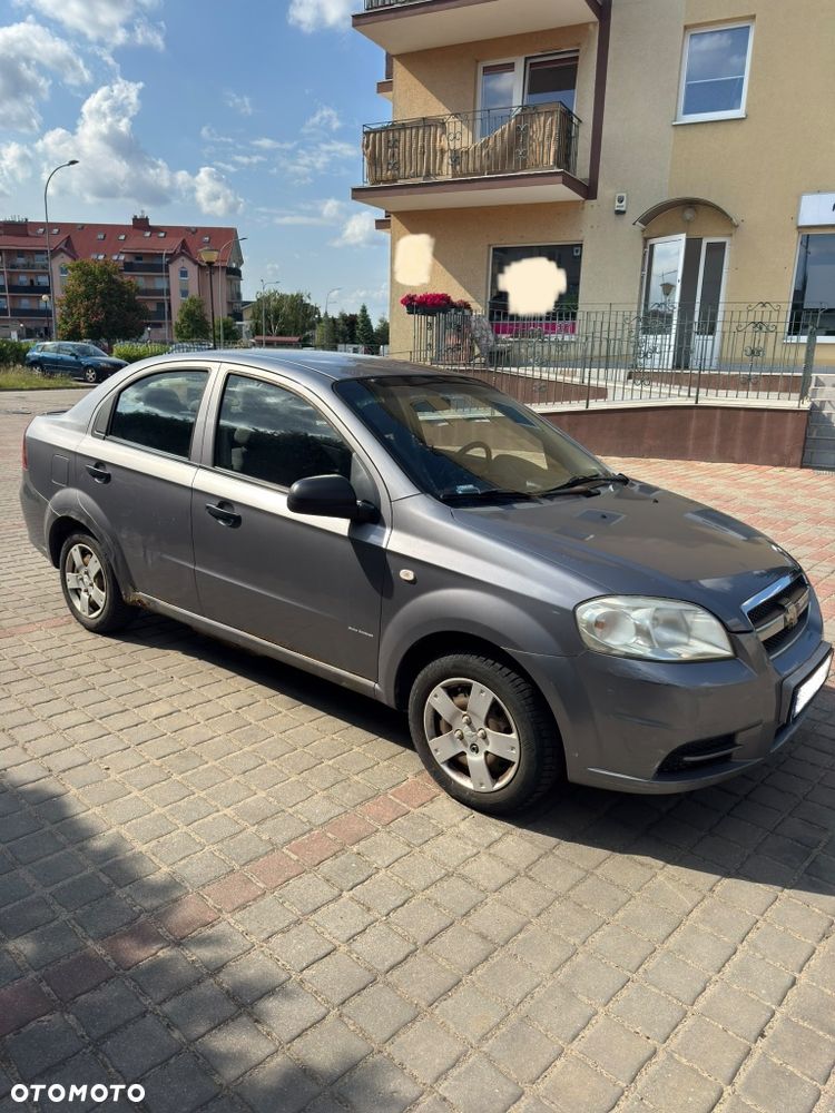 Chevrolet Aveo - 5