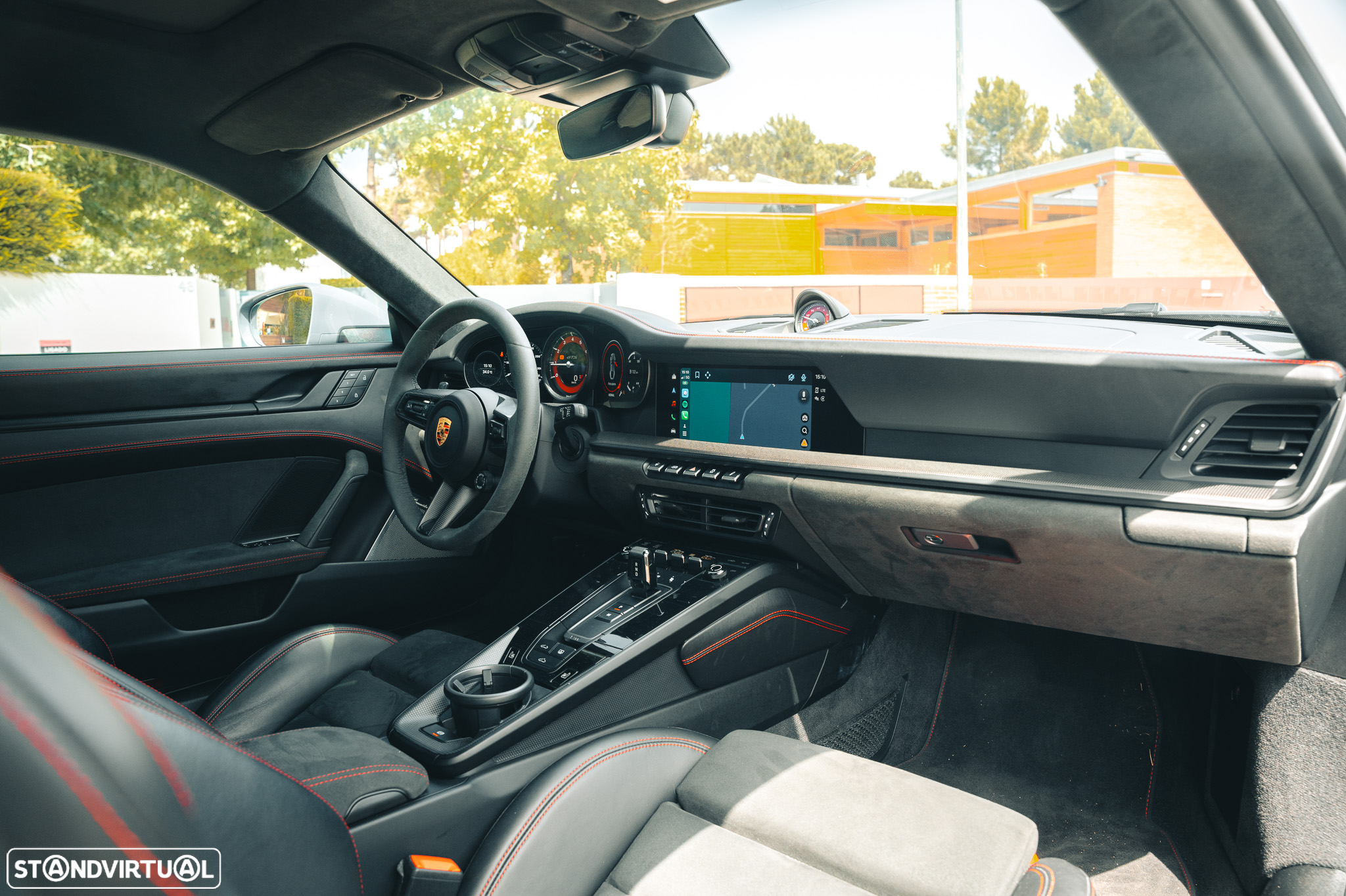 Porsche 911 (992) Carrera 4 GTS PDK - 11