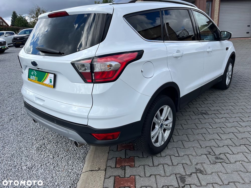 Ford Kuga 2.0 TDCi 2x4 Titanium - 9