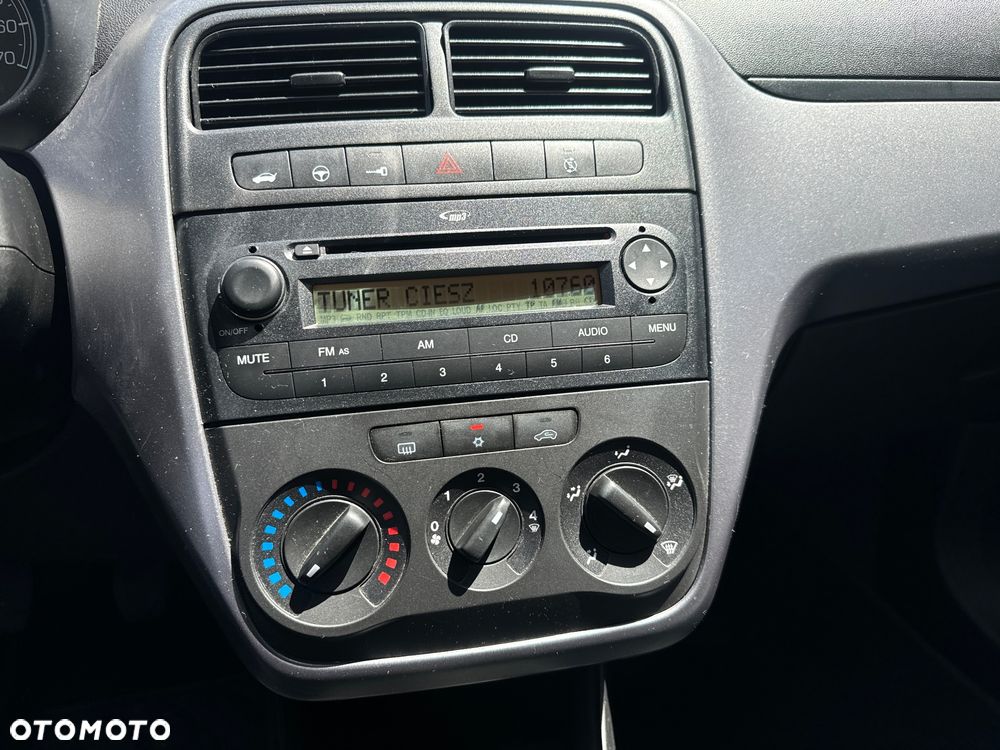Fiat Grande Punto - 12
