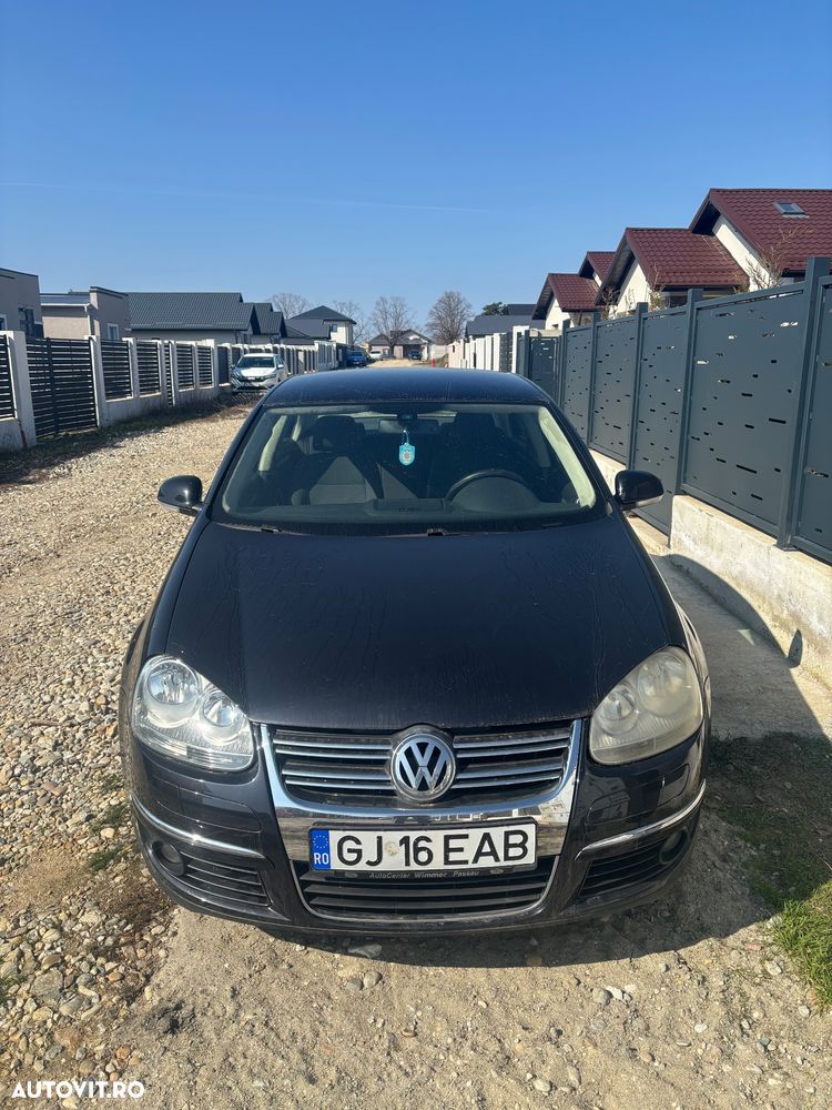 Volkswagen Jetta 1.6 FSI Comfortline - 3