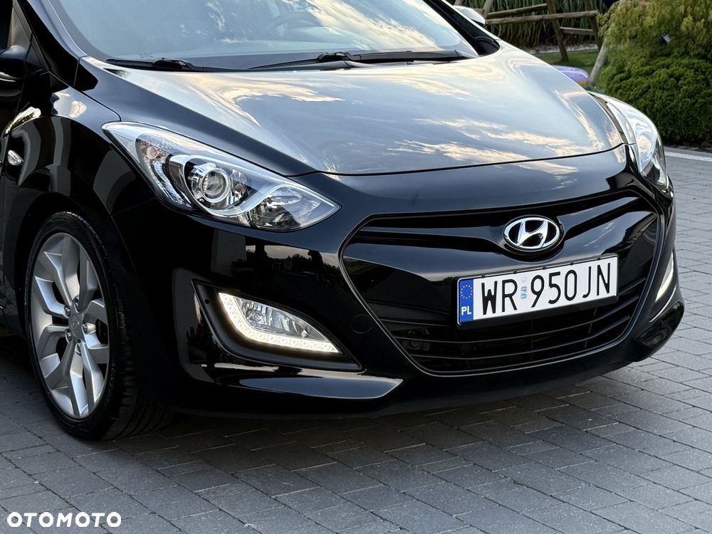 Hyundai i30 i30cw 1.6 Fifa World Cup Edition - 35