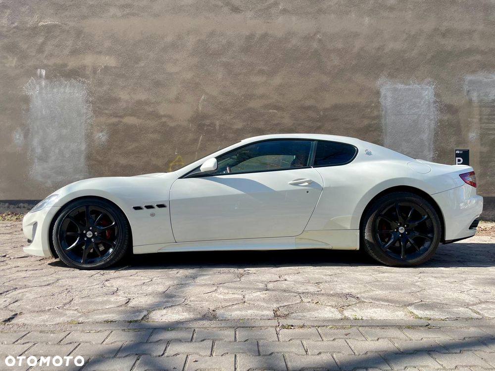 Maserati GranTurismo S Automatik - 5