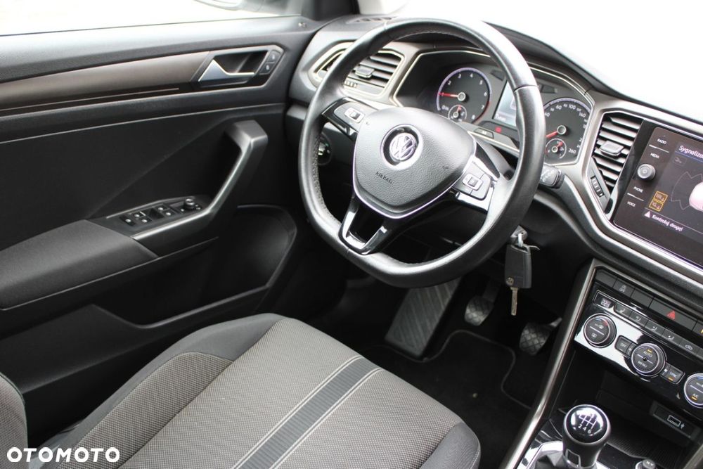 Volkswagen T-Roc - 21