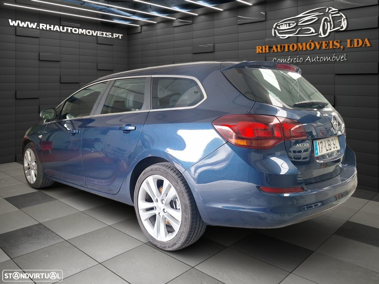 Opel Astra 1.7 CDTi Cosmo - 4
