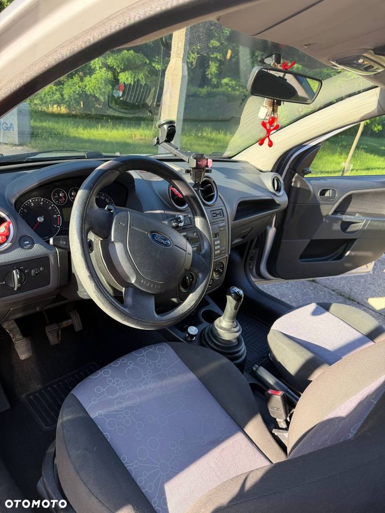 Ford Fiesta 1.25 Gold X - 18