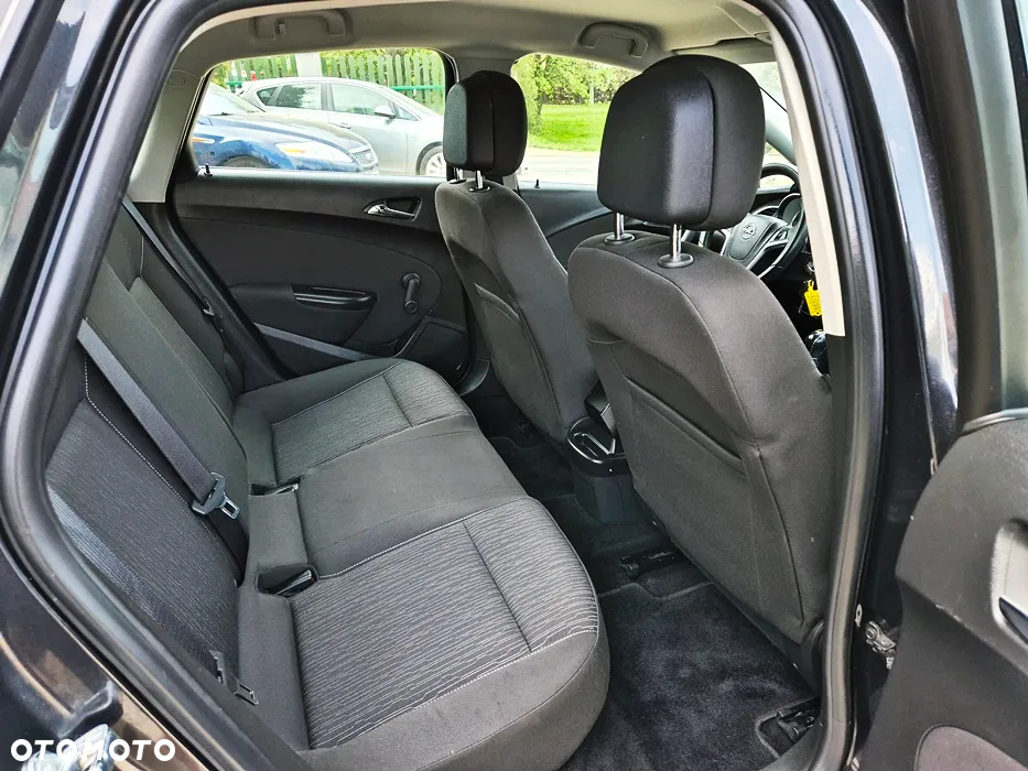 Opel Astra IV 1.4 T Business EU6 - 35