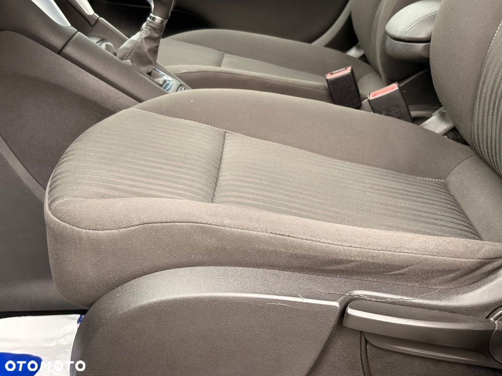 Opel Zafira - 17