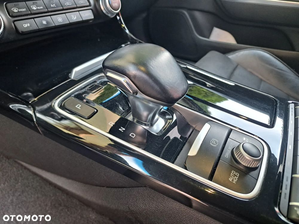 Kia Stinger 2.2 CRDi XL AWD - 19
