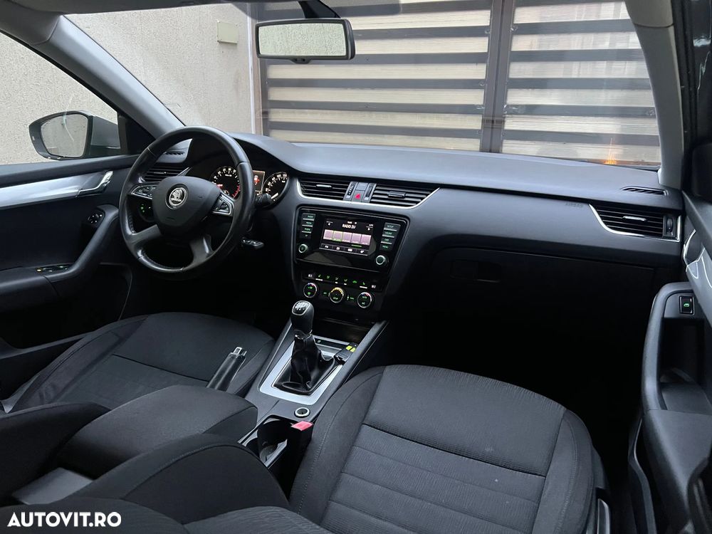 Skoda Octavia 1.6 TDI Ambition - 8
