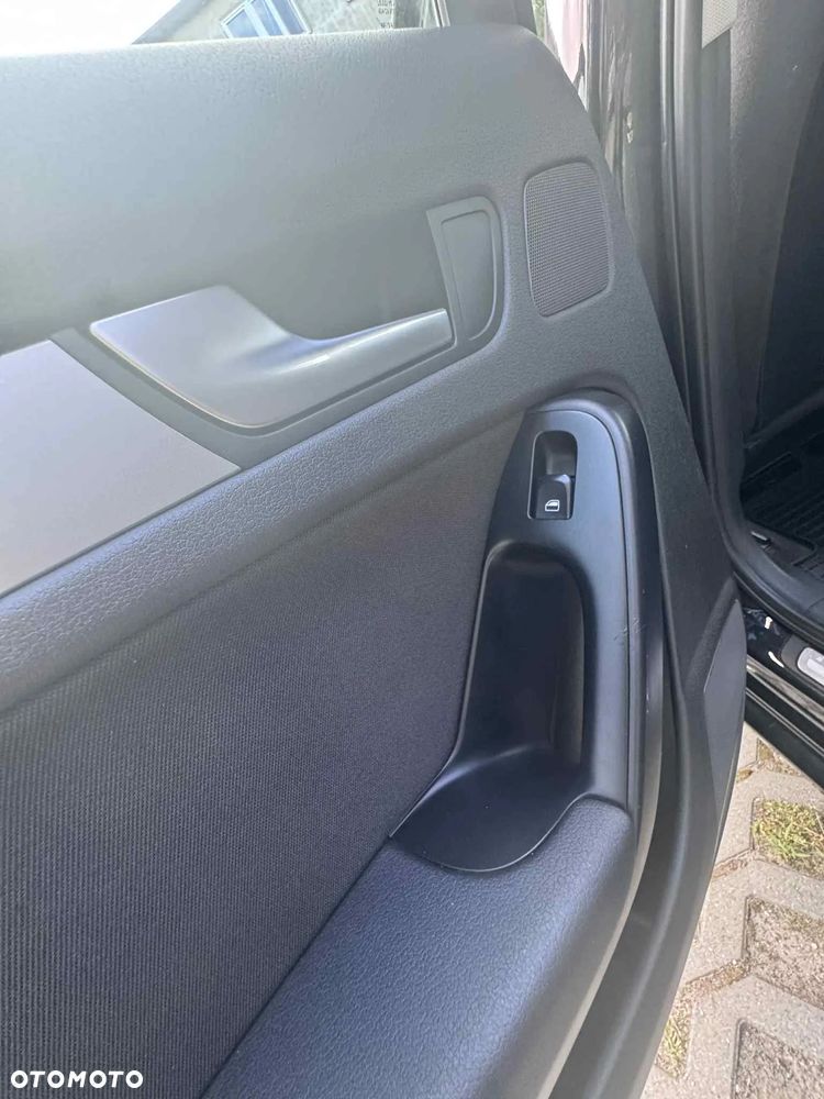 Audi A4 Avant 2.0 TDI - 26