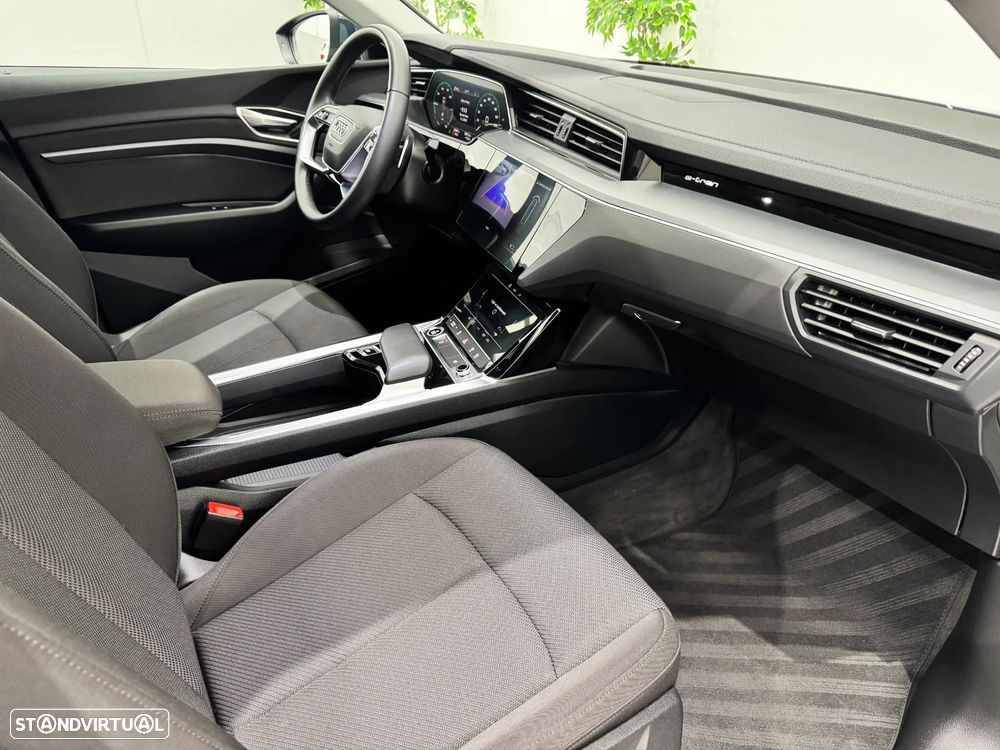 Audi Q8 e-Tron Sportback 55 quattro Advanced - 17