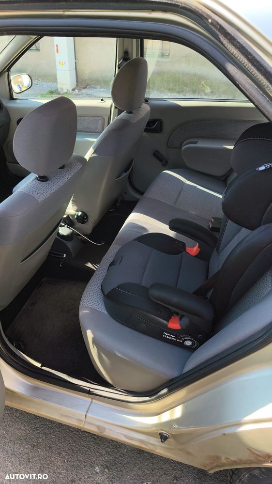 Dacia Logan 1.6 MPI Laureate - 9