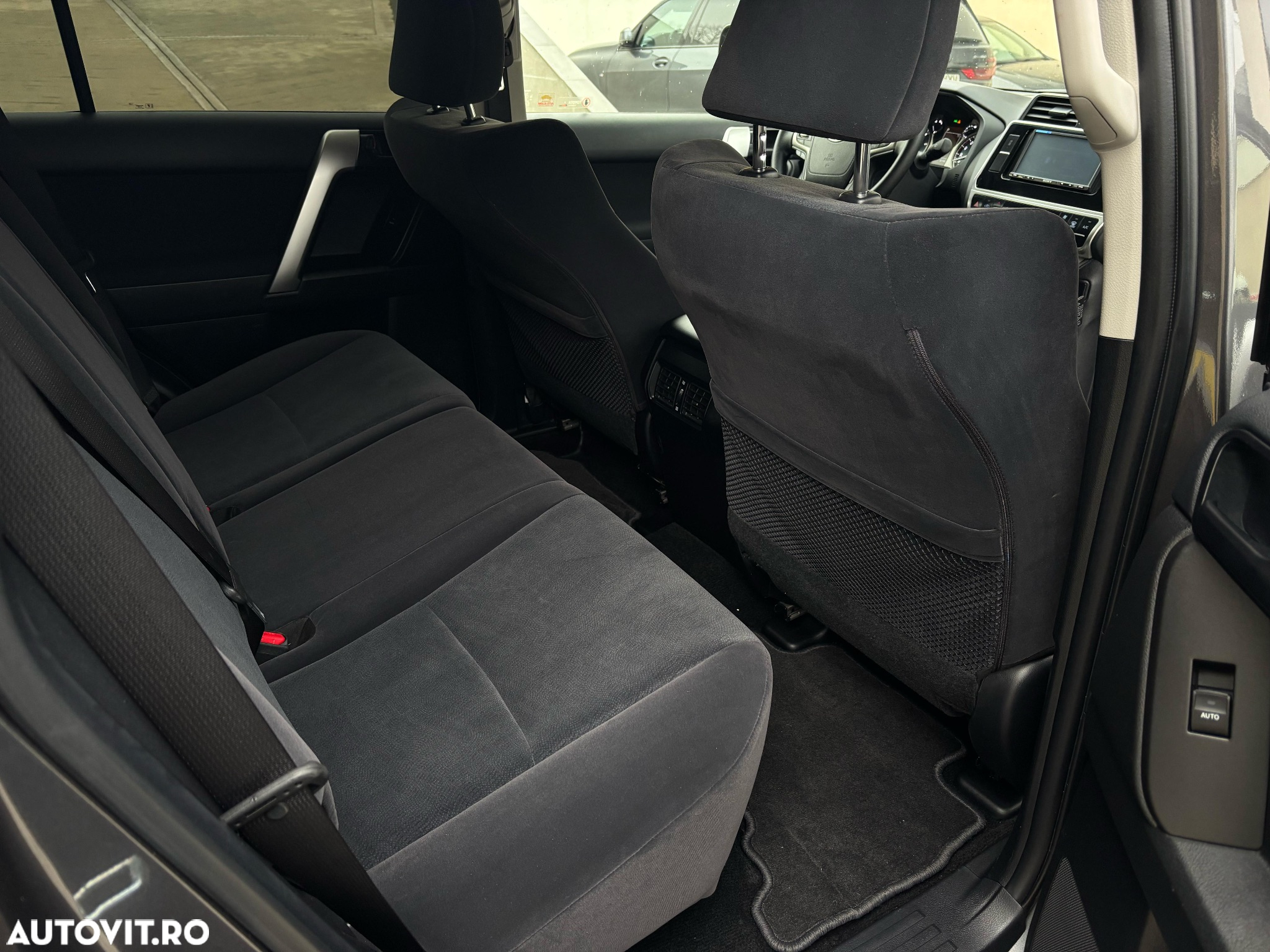 Toyota Land Cruiser 2.8 D-4D Automatik Comfort - 12