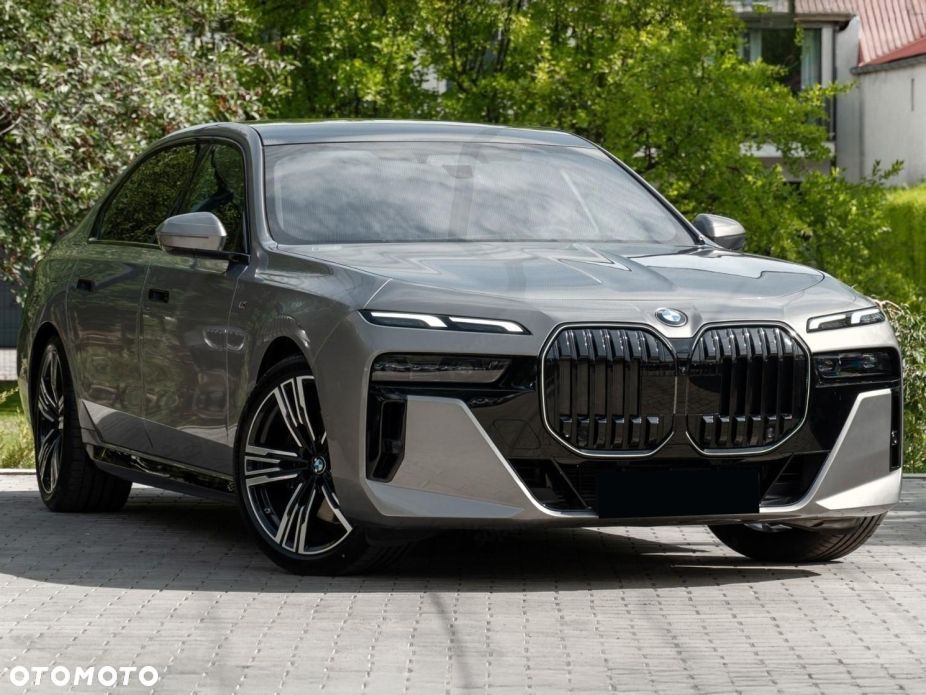 BMW Seria 7 740d xDrive mHEV M Sport sport - 7