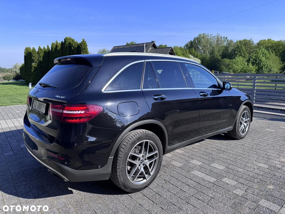 Mercedes-Benz GLC 300 4-Matic - 3