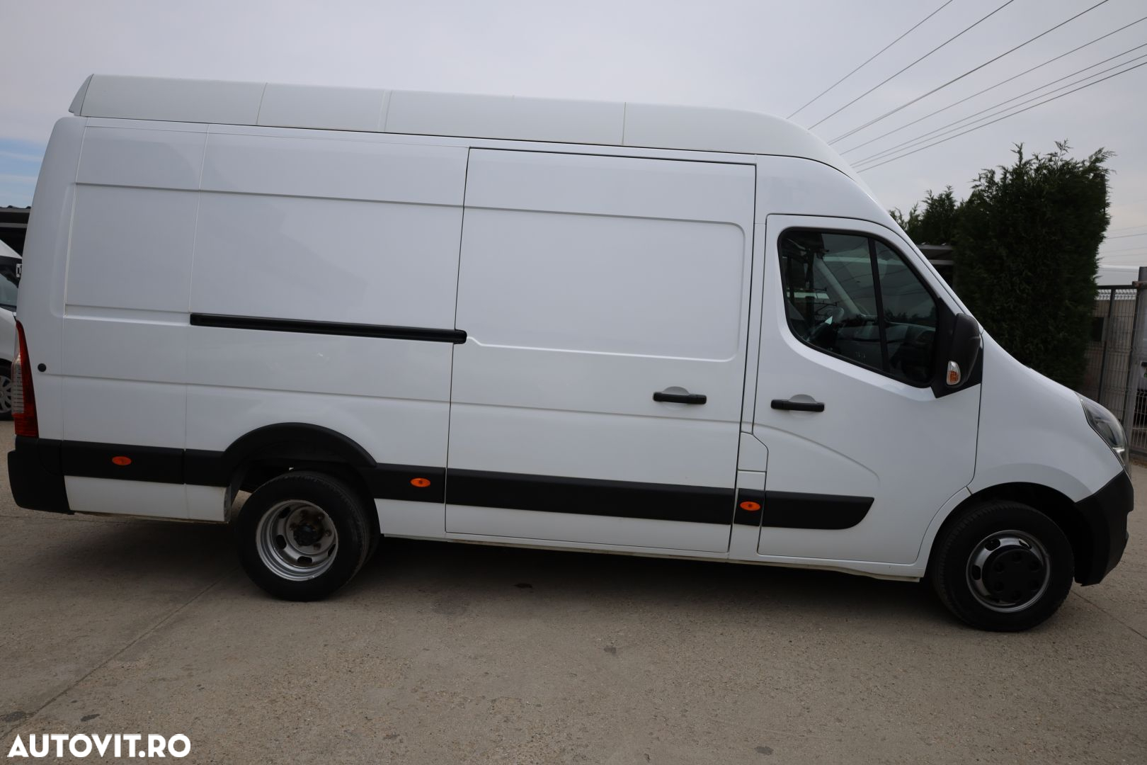 Opel Movano - 8