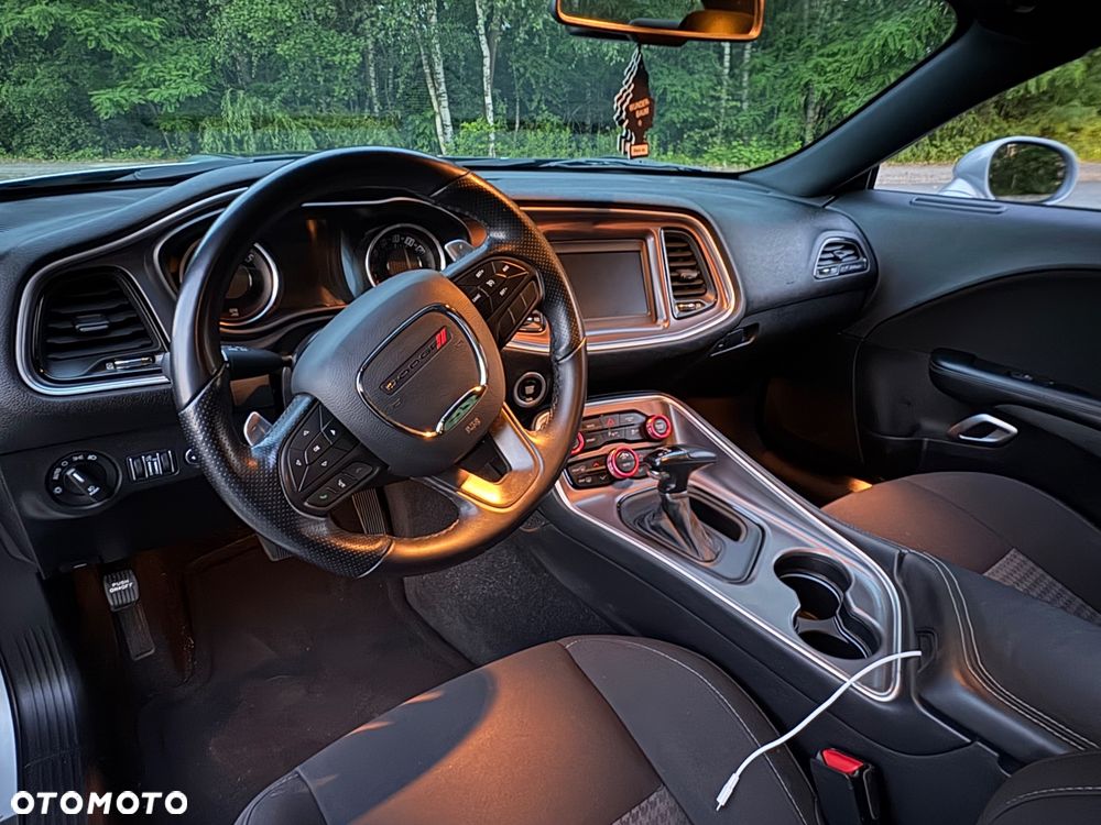 Dodge Challenger 5.7 R/T - 7